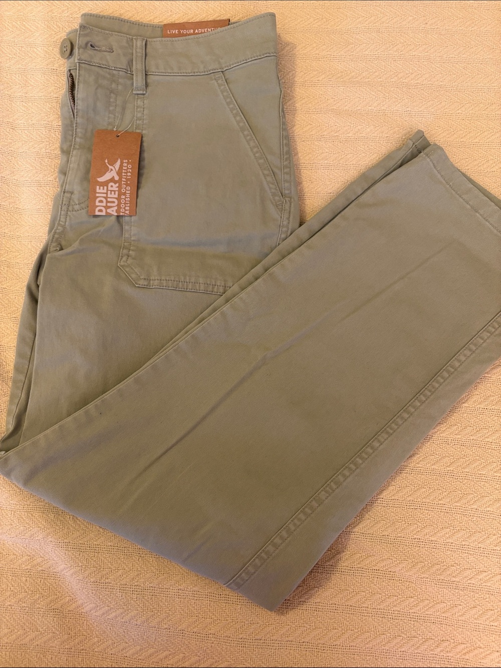 NWT 4 Eddie Bauer Olive Chinos khakis stretch relaxed fit straight leg mid rise